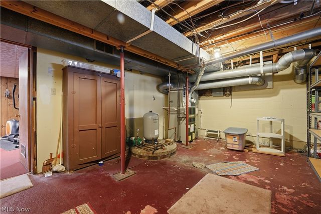 275 Creek Road, Conneaut, OH 44030