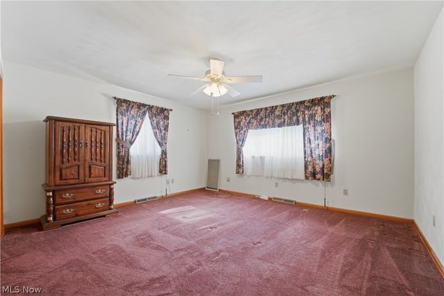 275 Creek Road, Conneaut, OH 44030