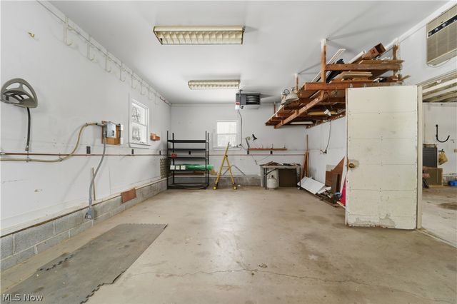 275 Creek Road, Conneaut, OH 44030