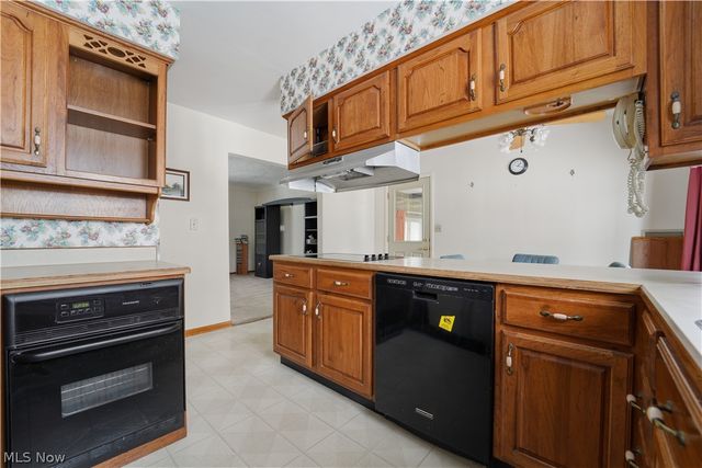 275 Creek Road, Conneaut, OH 44030