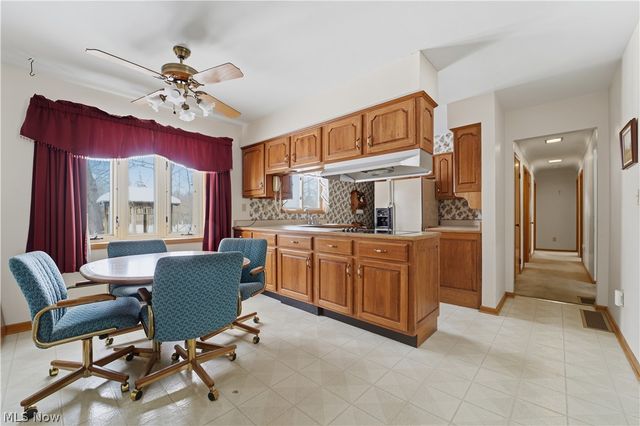 275 Creek Road, Conneaut, OH 44030