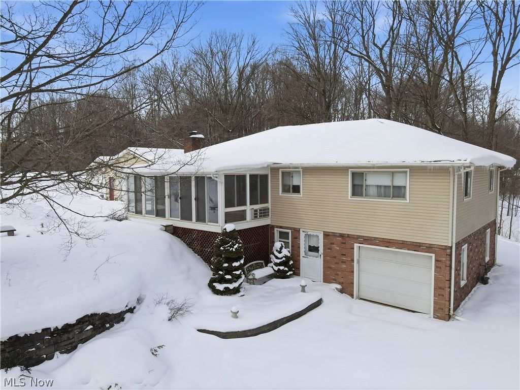 275 Creek Road, Conneaut, OH 44030