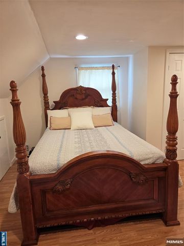 147 Merritt Avenue, Bergenfield, NJ 07621