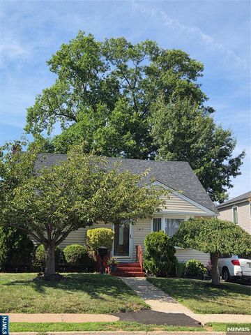 147 Merritt Avenue, Bergenfield, NJ 07621