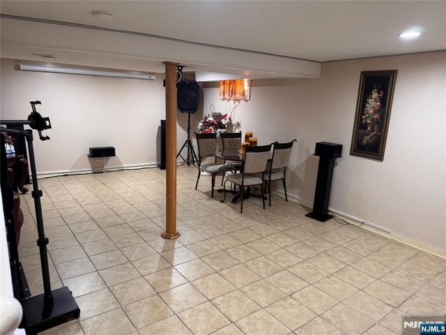 147 Merritt Avenue, Bergenfield, NJ 07621