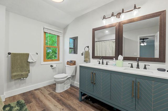 10702 W Rolling Hills St, Wichita, KS 67212