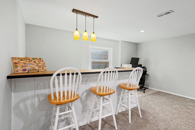 10702 W Rolling Hills St, Wichita, KS 67212