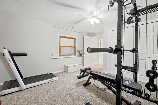 10702 W Rolling Hills St, Wichita, KS 67212