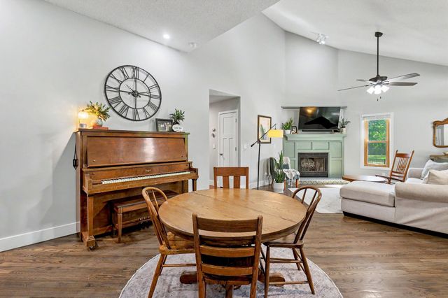 10702 W Rolling Hills St, Wichita, KS 67212