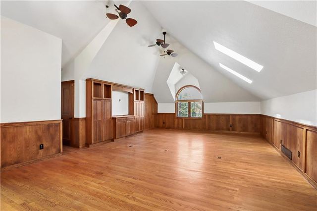 17010 Palos Verdes Drive, Stilwell, KS 66085