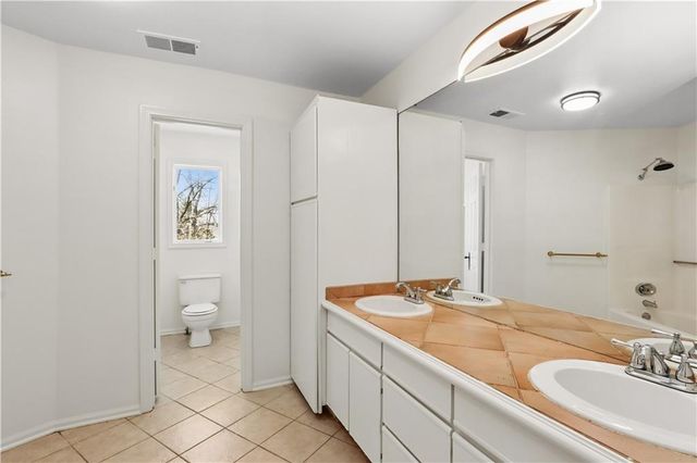 17010 Palos Verdes Drive, Stilwell, KS 66085