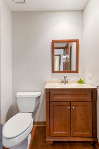 92 Foxboro Lane, Gurnee, IL 60031