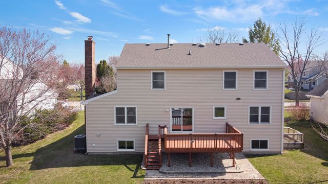 92 Foxboro Lane, Gurnee, IL 60031