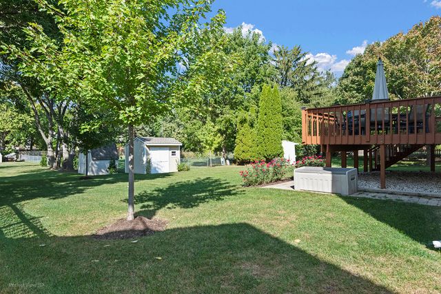 92 Foxboro Lane, Gurnee, IL 60031