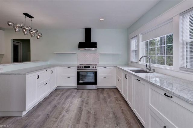 20 Hewitt ST, Saluda, VA 23149