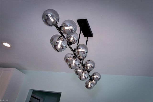 20 Hewitt ST, Saluda, VA 23149