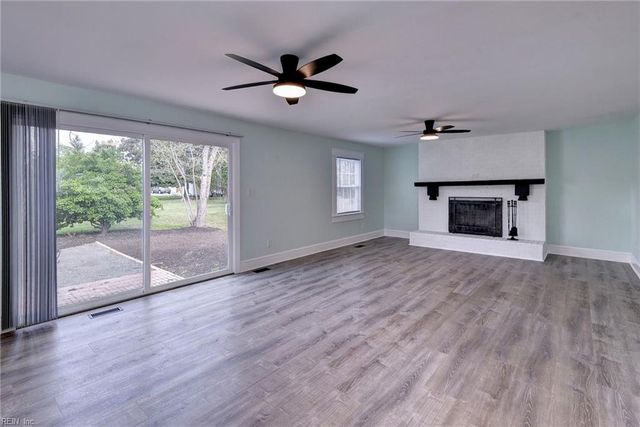 20 Hewitt ST, Saluda, VA 23149