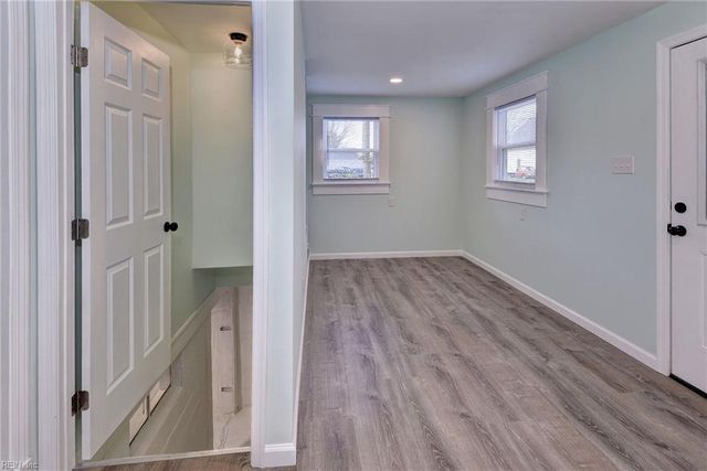 20 Hewitt ST, Saluda, VA 23149