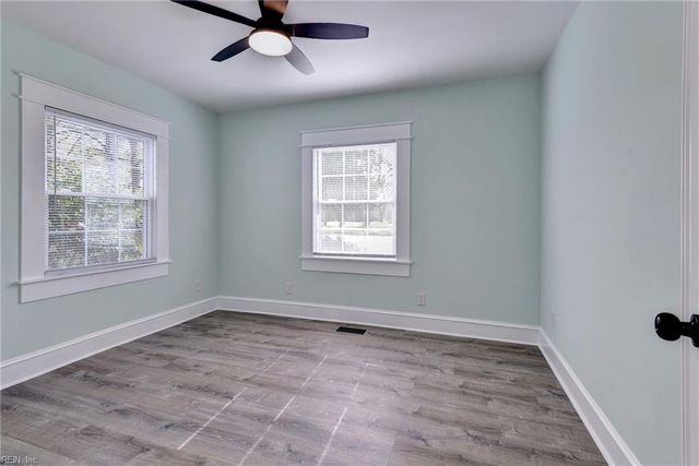 20 Hewitt ST, Saluda, VA 23149