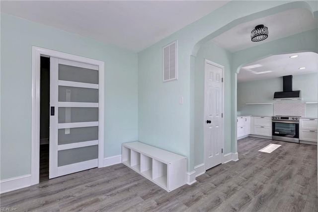 20 Hewitt ST, Saluda, VA 23149