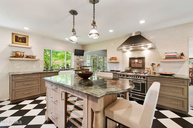 5434 E LINCOLN Drive 72, Paradise Valley, AZ 85253