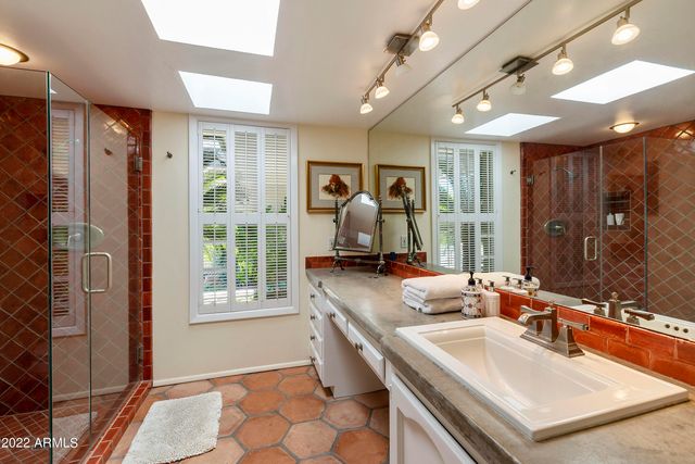 5434 E LINCOLN Drive 72, Paradise Valley, AZ 85253