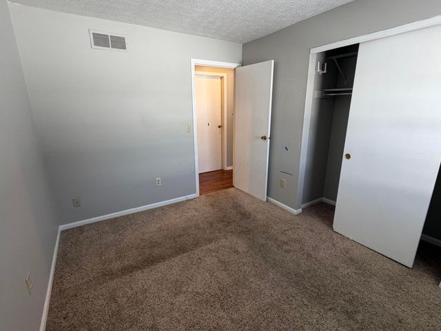 7887 Thornfield Lane, 50, Columbus, OH 43235