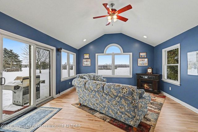 2780 E Saginaw Highway, Grand Ledge, MI 48837