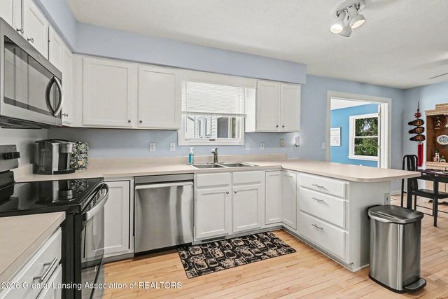 2780 E Saginaw Highway, Grand Ledge, MI 48837