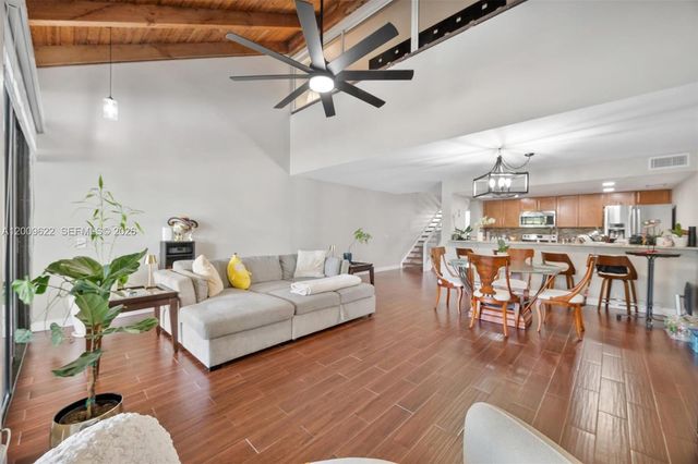 11244 NW 14th Ct, Pembroke Pines, FL 33026