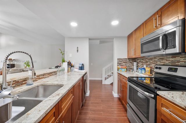 11244 NW 14th Ct, Pembroke Pines, FL 33026