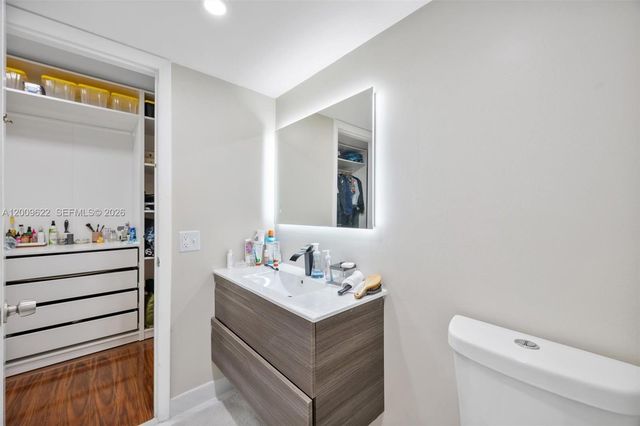 11244 NW 14th Ct, Pembroke Pines, FL 33026