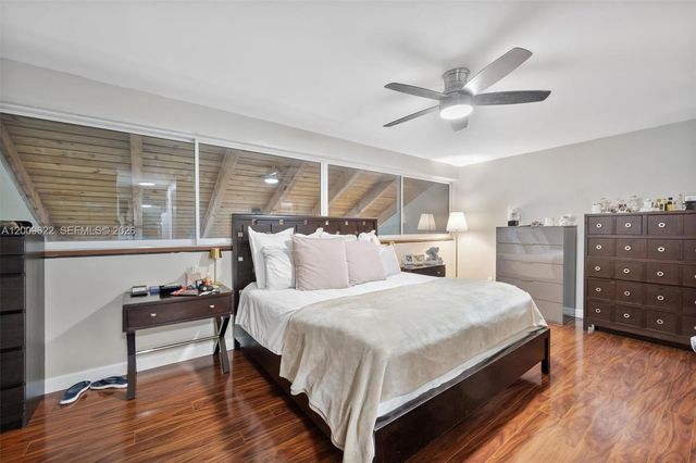 11244 NW 14th Ct, Pembroke Pines, FL 33026