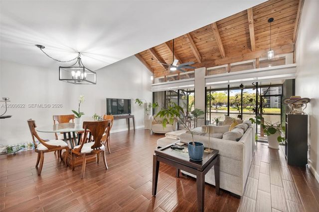 11244 NW 14th Ct, Pembroke Pines, FL 33026