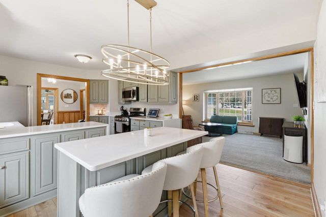 N95W19929 Marson COURT, Menomonee Falls, WI 53051