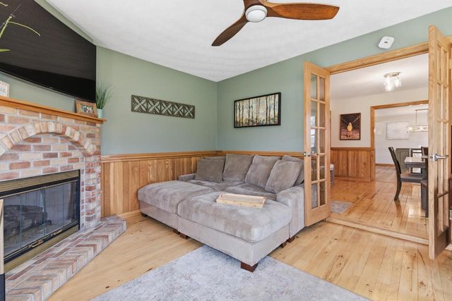 N95W19929 Marson COURT, Menomonee Falls, WI 53051