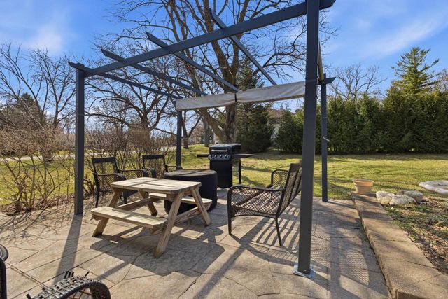 N95W19929 Marson COURT, Menomonee Falls, WI 53051