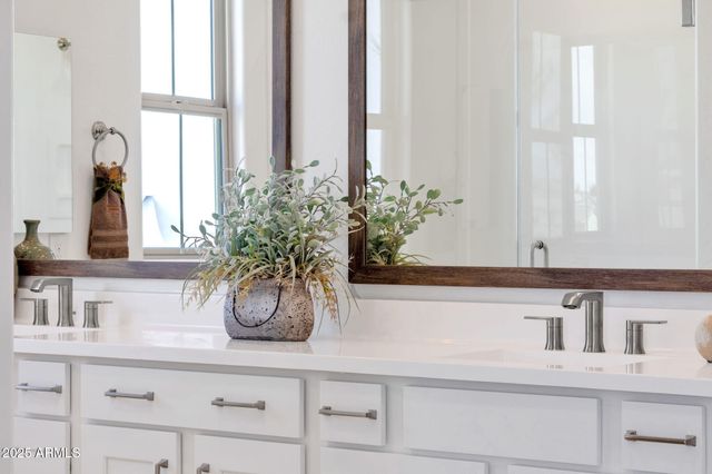 3535 E Rollins Street, Mesa, AZ 85213