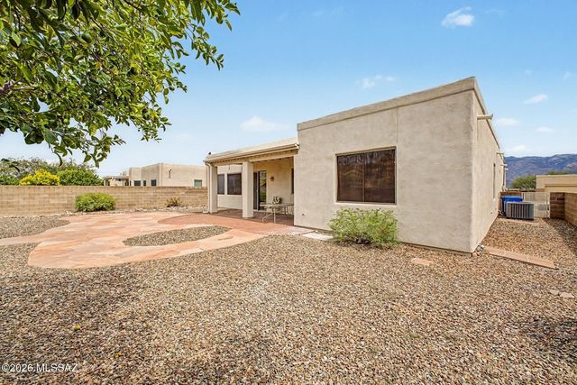 11701 N Pyramid Point Drive, Oro Valley, AZ 85737