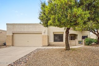 11701 N Pyramid Point Drive, Oro Valley, AZ 85737