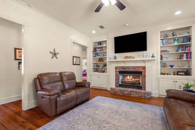 18 Eric Nobles Ln., Sumrall, MS 39482