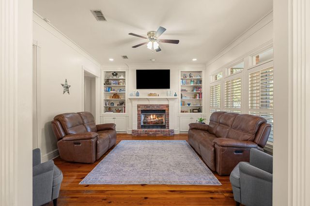 18 Eric Nobles Ln., Sumrall, MS 39482