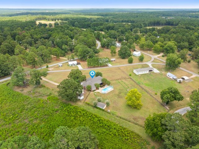 18 Eric Nobles Ln., Sumrall, MS 39482