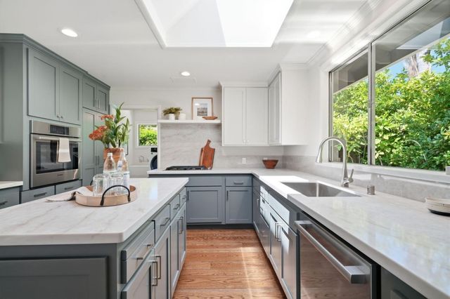 1637 Escobita Avenue, Palo Alto, CA 94306