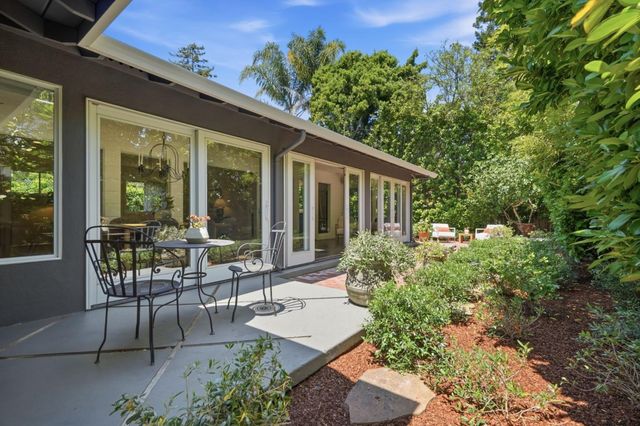 1637 Escobita Avenue, Palo Alto, CA 94306