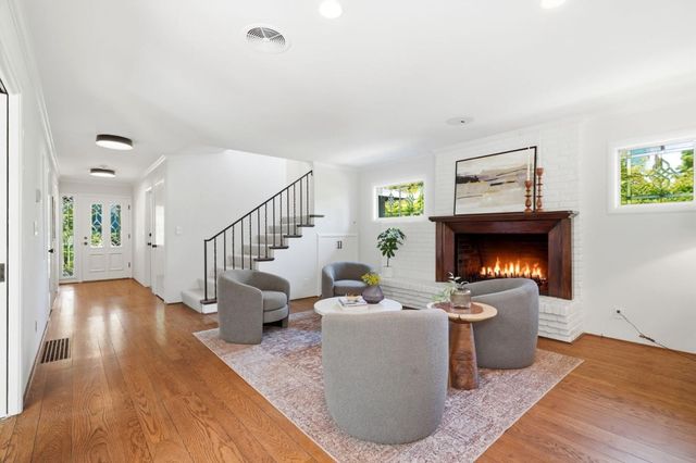 1637 Escobita Avenue, Palo Alto, CA 94306