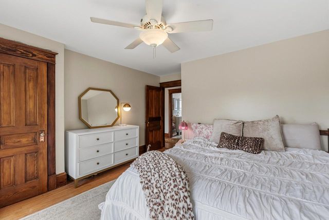 431 N Milwaukee STREET, Port Washington, WI 53074