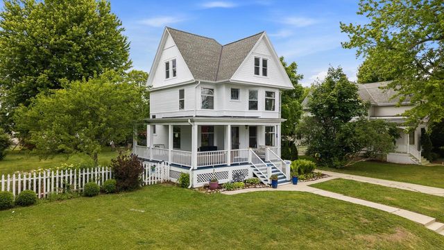 431 N Milwaukee STREET, Port Washington, WI 53074