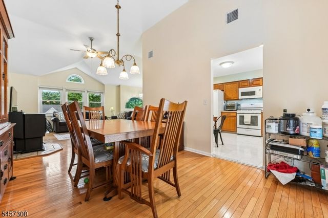 84 Fairlawn Dr, West Milford Twp., NJ 07421