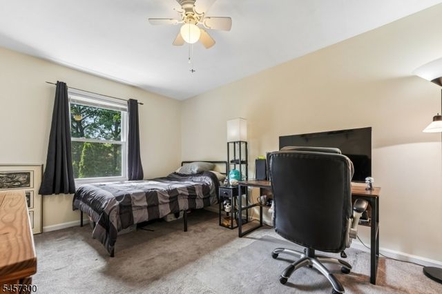 84 Fairlawn Dr, West Milford Twp., NJ 07421